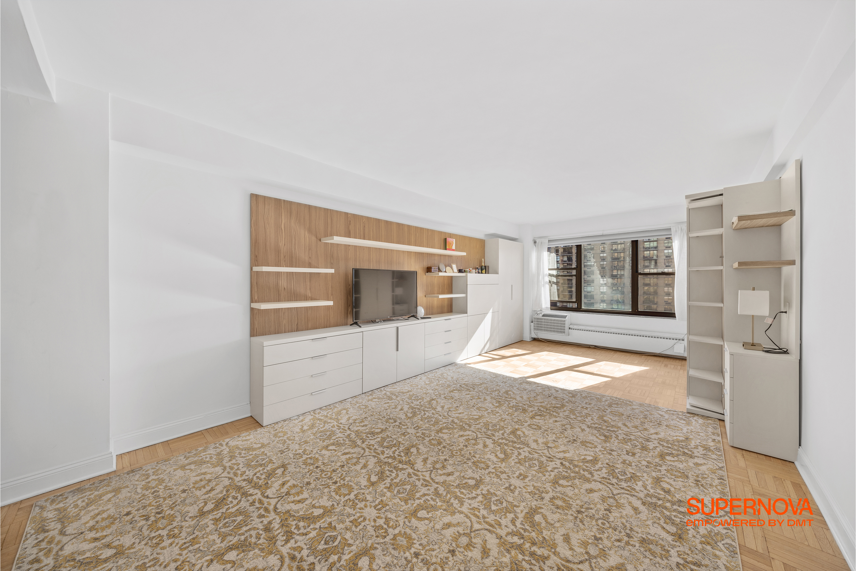 2 Tudor City Place 10LS Tudor City New York NY 10017