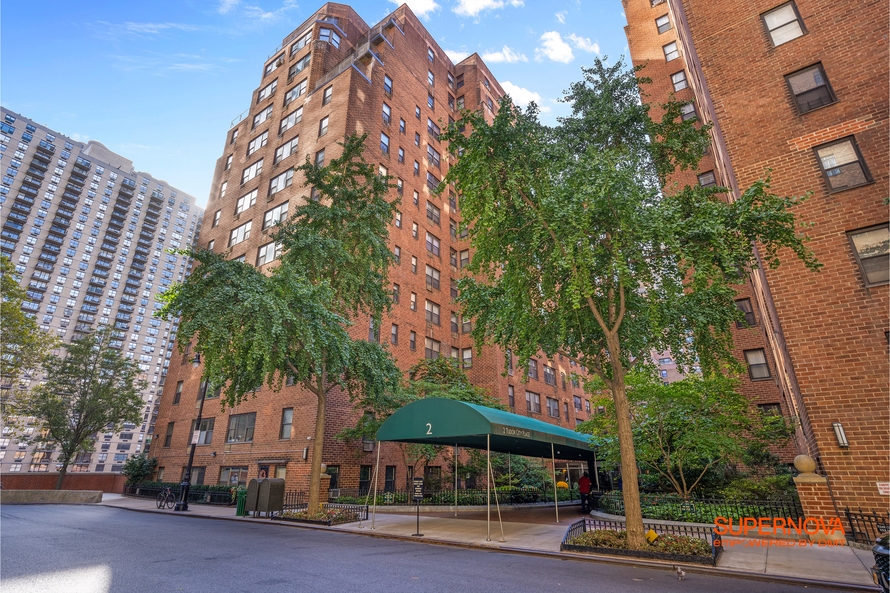 2 Tudor City Place 10LS Tudor City New York NY 10017